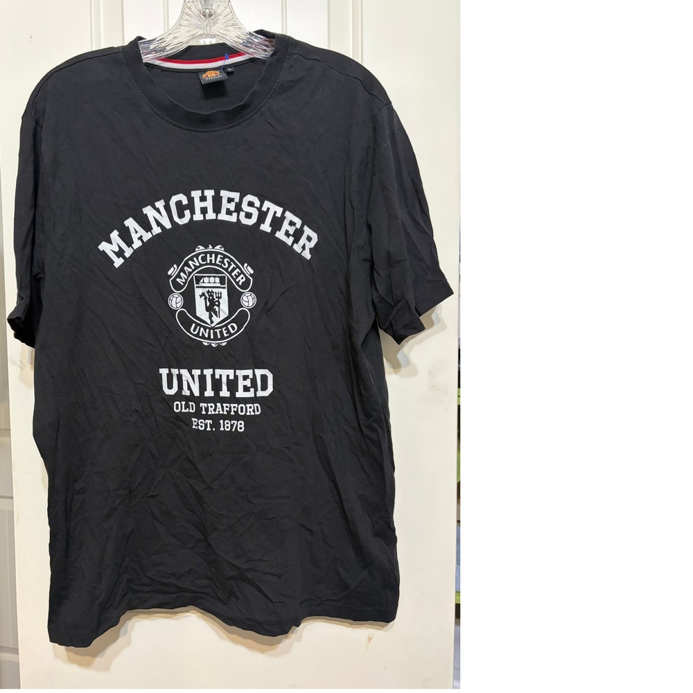 Manchester United Official Product Black Graphic T-Shirt Old Trafford Large